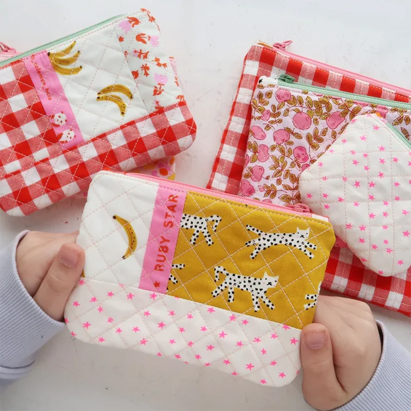 Hot Sale Eco-Friendly Canvas Customized Logo Vintage Zipper Closure Cute Makeup Travel Organizer Pouch for Women