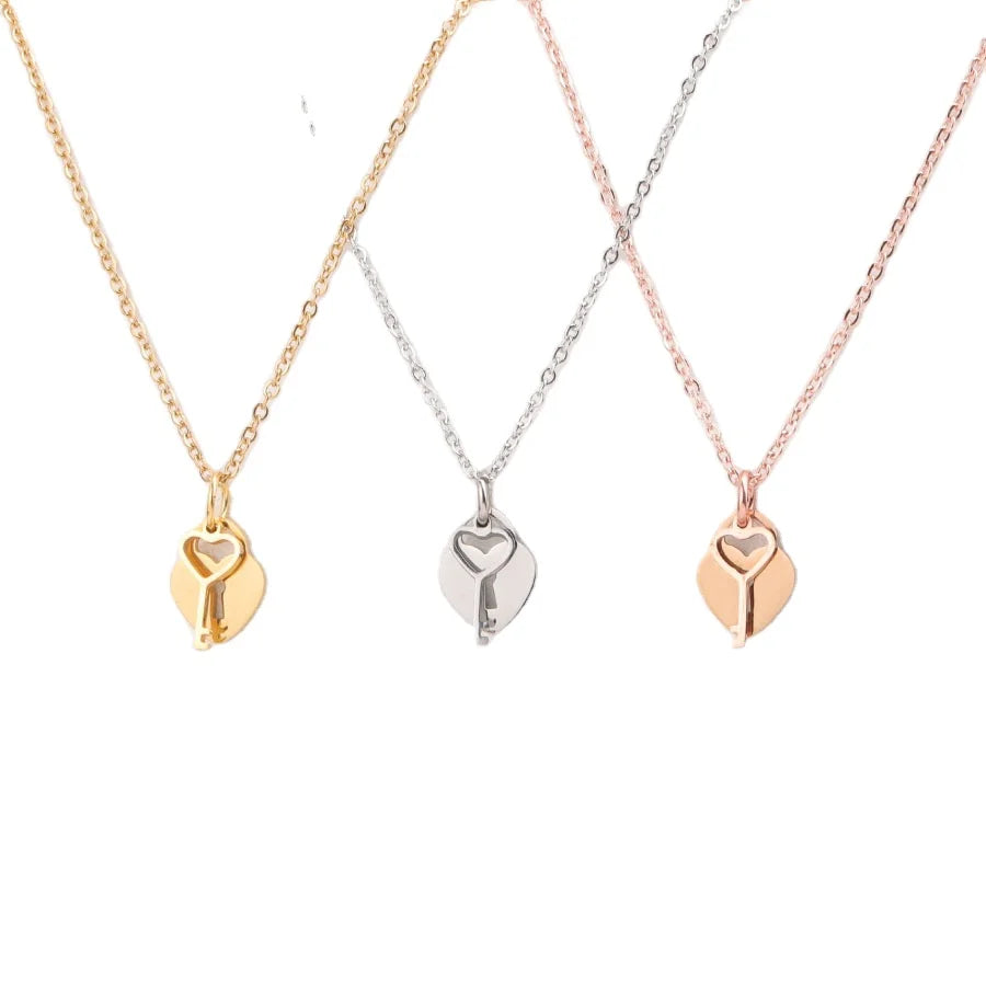 Love Key Couple Stainless Steel Necklace with Titanium Steel Design Choker Shinny Square Pendant Fashion Jewelry for Women Men