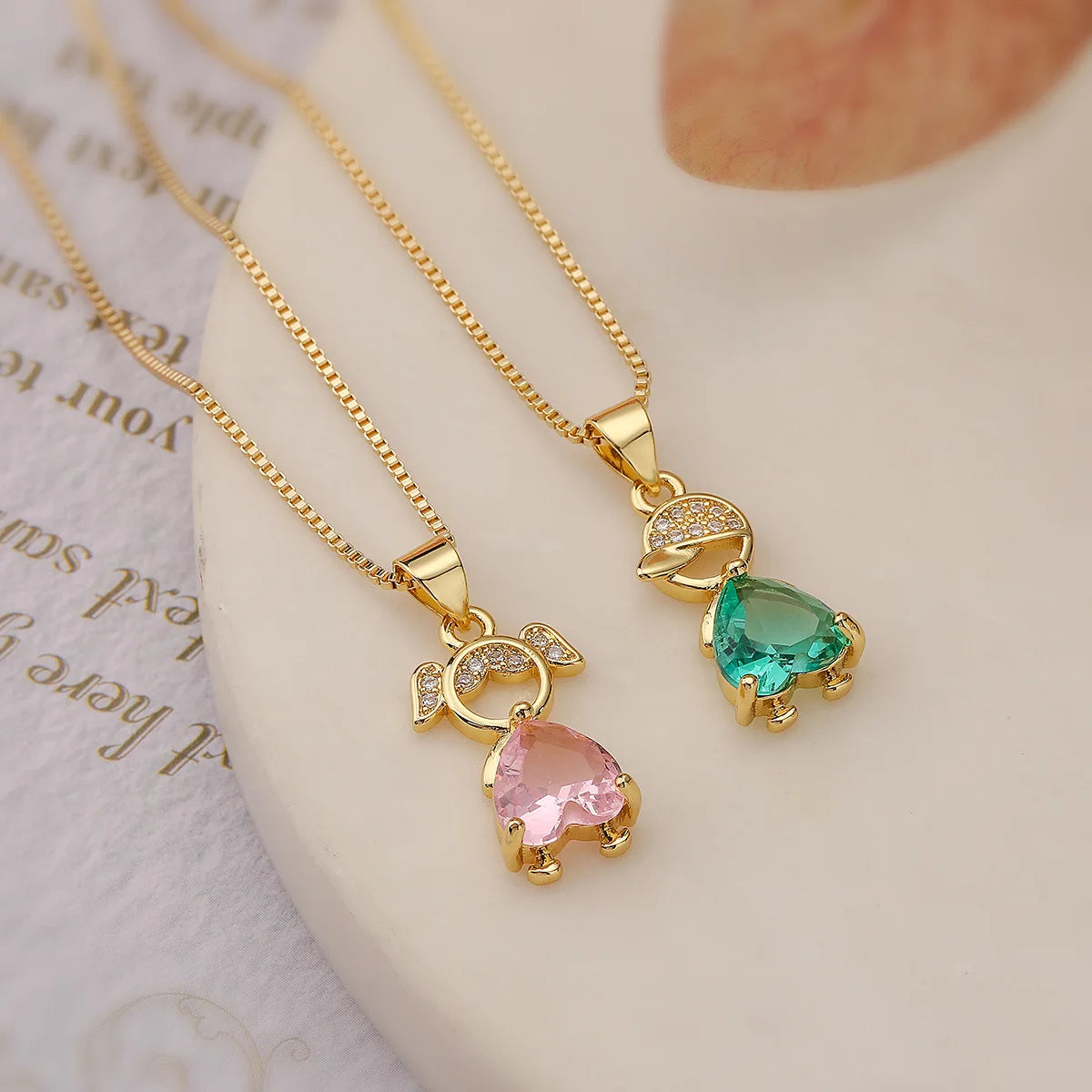 Minority Simple Couple Collarbone Chain INS Net Red Copper Plated Gold Zircon Pendant Necklace for Boys and Girls