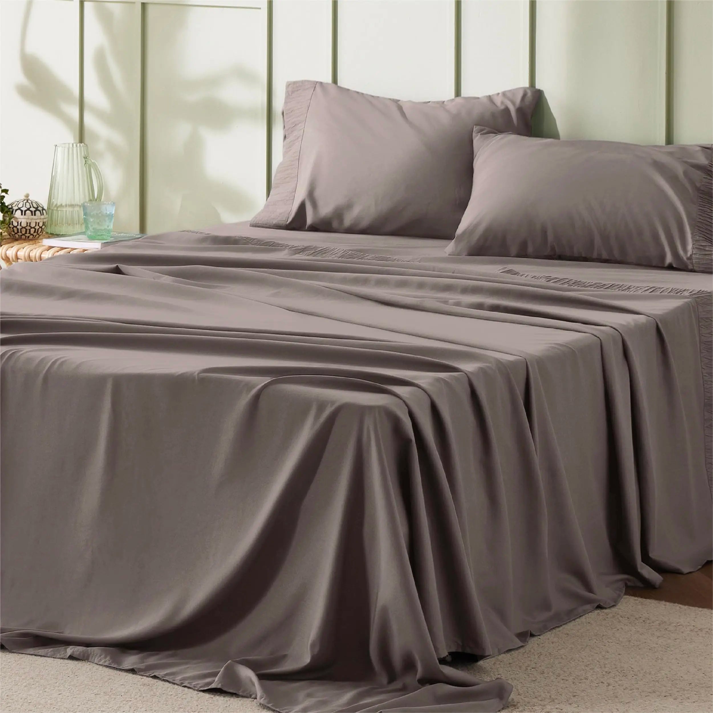 Sheet Set 4 Pieces Breathable Cooling Polyester Bedding 2 Pillow Cases 1 Flat Sheet 1 Fitted Sheet Support Customization