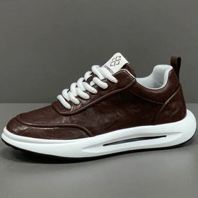 2026 China Factory Walking Men New Model Shoes Casual Leather Sneakers