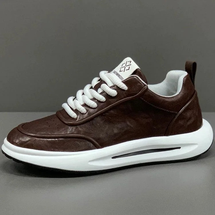 2026 China Factory Walking Men New Model Shoes Casual Leather Sneakers