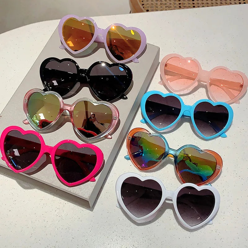 Promotion Color Changing Lenses Blue Black Heart Shaped Sunglasses Custom Heart Sunglasses for Wedding