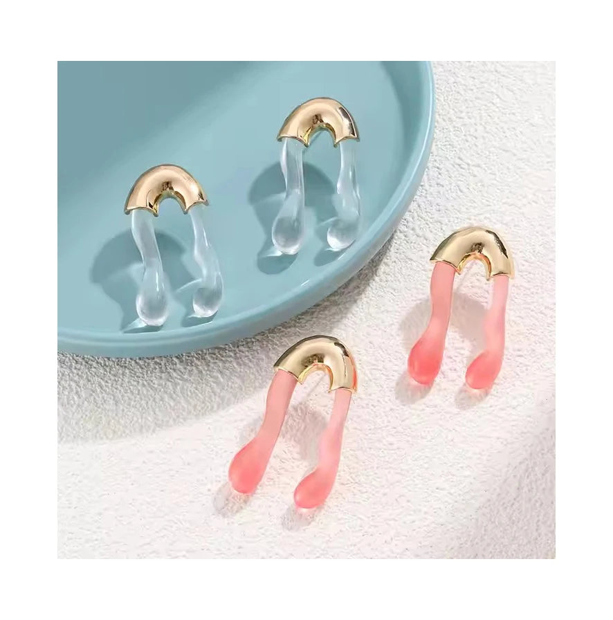 2025 Exaggerated Personality N Shaped Geometric Irregular Stud Earrings Transparent Clear Resin Earrings for Women