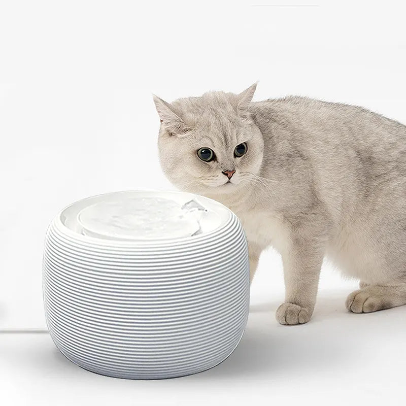 XCHO New Arrival  Pet Water Fountain with Intelligent Pump for Water Shortage Alert Cat and Dog Fountain with 3 Filter 2.5L