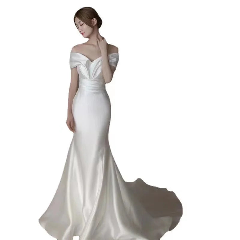 2023 Sublimation Bride Simple Deep V-neck Backless Elegant Train Wedding Dress Mermaid Wedding Dress