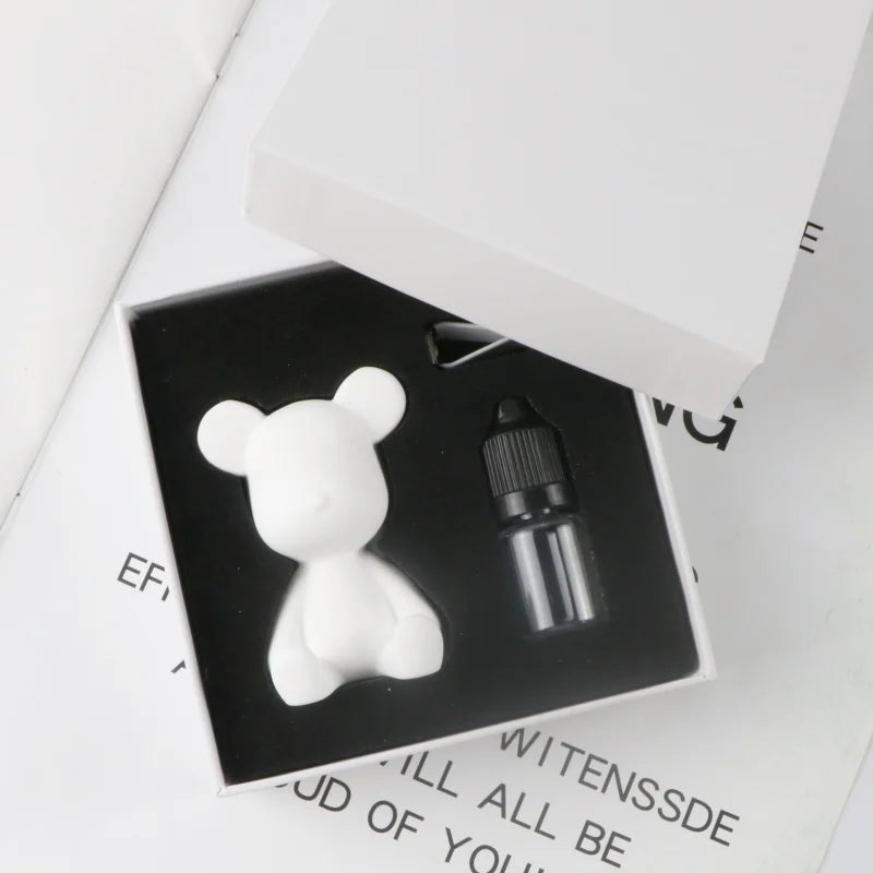 Handmade Porcelain Home Fragrance Essential Oil Diffuser Bear Shaped Scented Ceramic Aroma Plaster Car Vent Clip Air Freshener