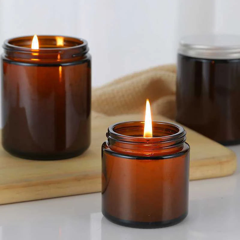 Wholesale Empty Scented Containers Round Glass Candle Holders Lanterns and Candle Jarswith Metal Lid for Home Decoration