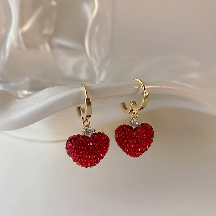 Luxury Fashion Diamond Drop Earrings Red Rhinestone Heart Earrings Red Heart Pendant Gold Ear Button Earrings for Women
