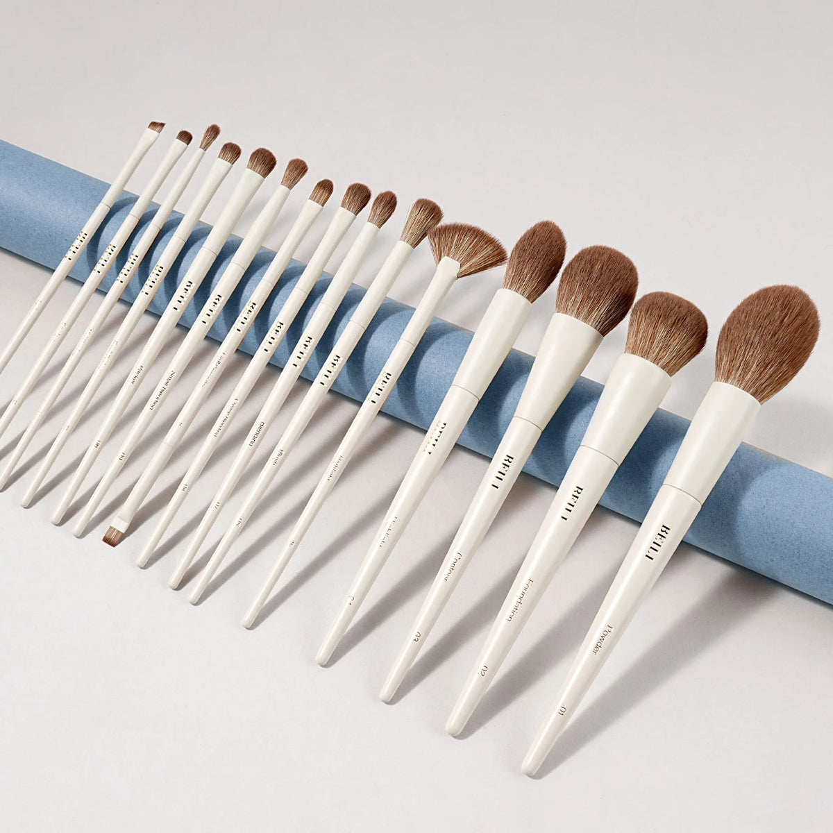 Beauty Manufacturer Premium Synthetic Bristles Foundation Make up Brushes Concealer Eyeshadow Professional Make up Brush Sets MegaBDM