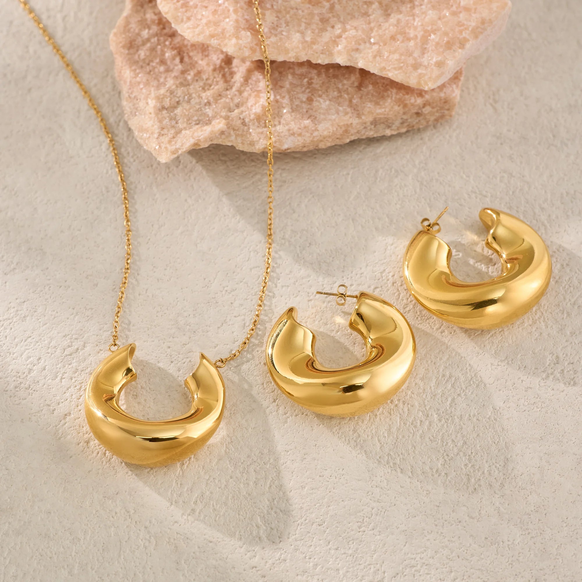 MODEL SHOW DAINTY HORN NECKLACE EARRING SET 2025 Dazan New 18k Gold Plated Tarnish Free Stainless Steel Classic Jewelry