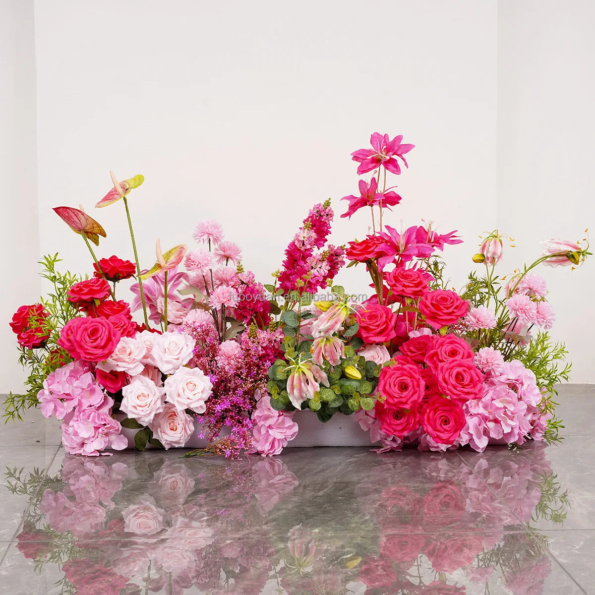 SZ04-13  Deep Pink Floral Background Wedding Decorative Panel Red Silk Rose Flower Runner Artificial Wedding Flower Table Decor