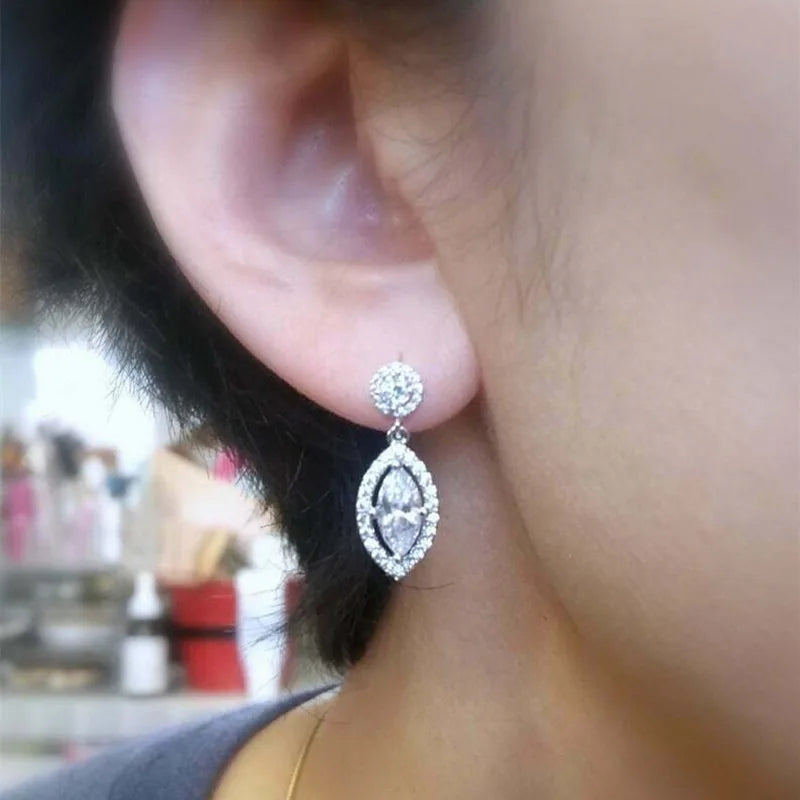 Dubai Luxury Royal Vintage Hot Sale Fashion Fashion Jewelry for Women Bridal Hollow Crystal Zircon Dangle Brass Drop Earrings