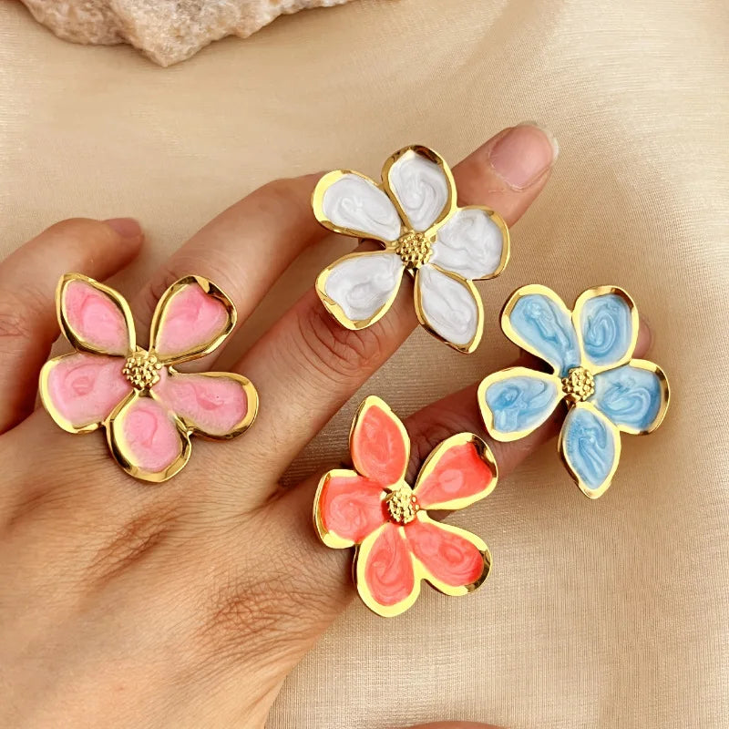 DAIHE Wholesale Jewelry Fashion Retro Popular Unique Stainless Steel Colored Diamond Simple Geometric Flower Ring for Women