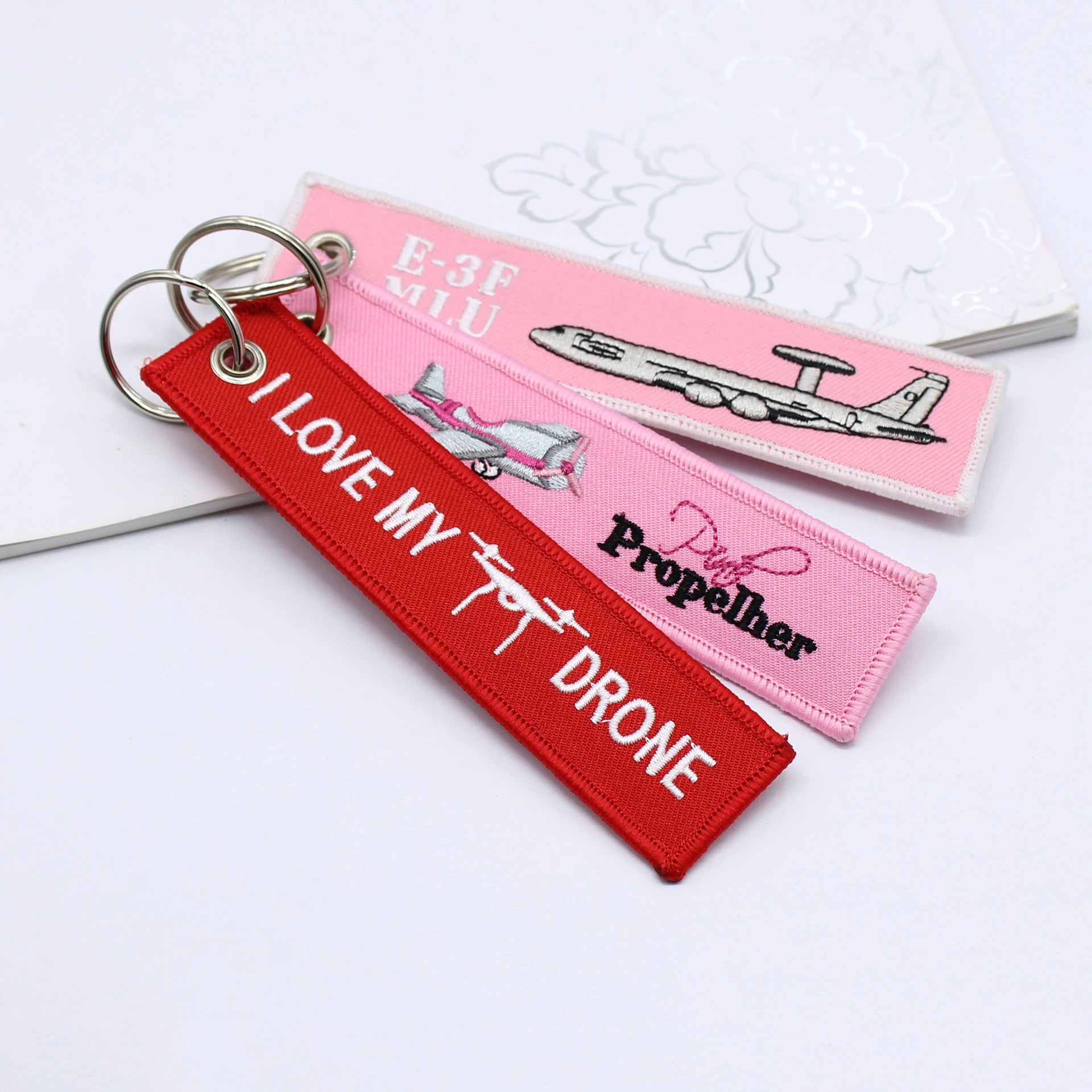 Cheap Wholesale Custom Flight Woven Embroidery Aviation Key Chains Tag for Aircraft