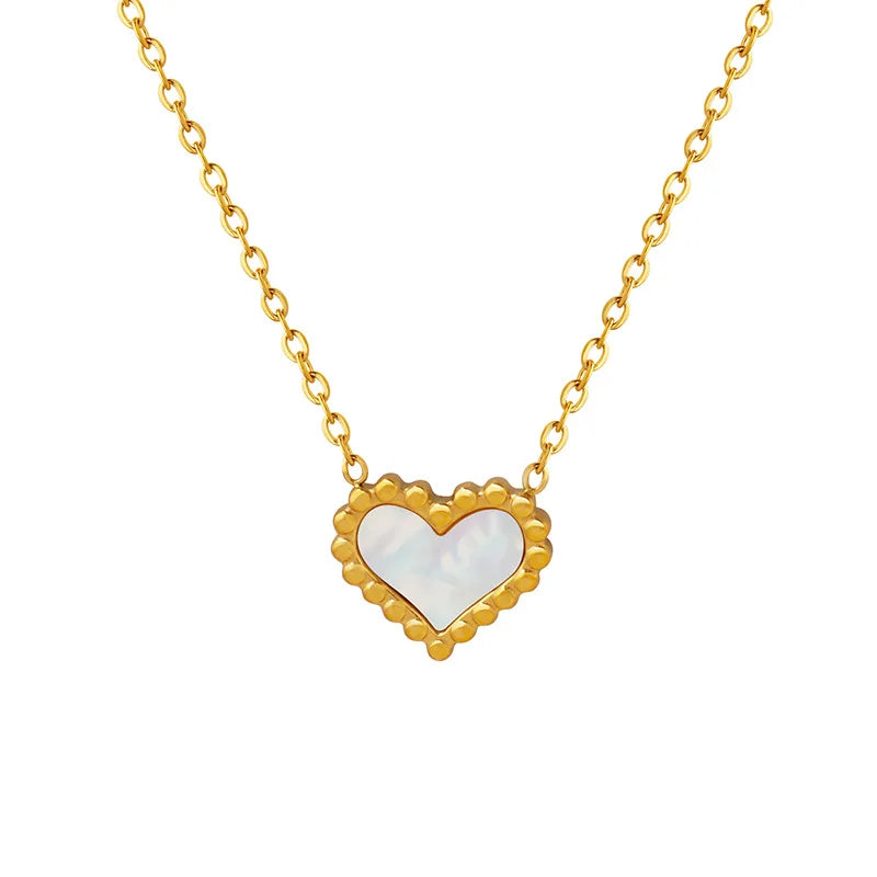 INS Stainless Steel 18K Gold Plated White Seashell Pendant Necklace Titanium Steel PVD Personalized Love Heart Necklace