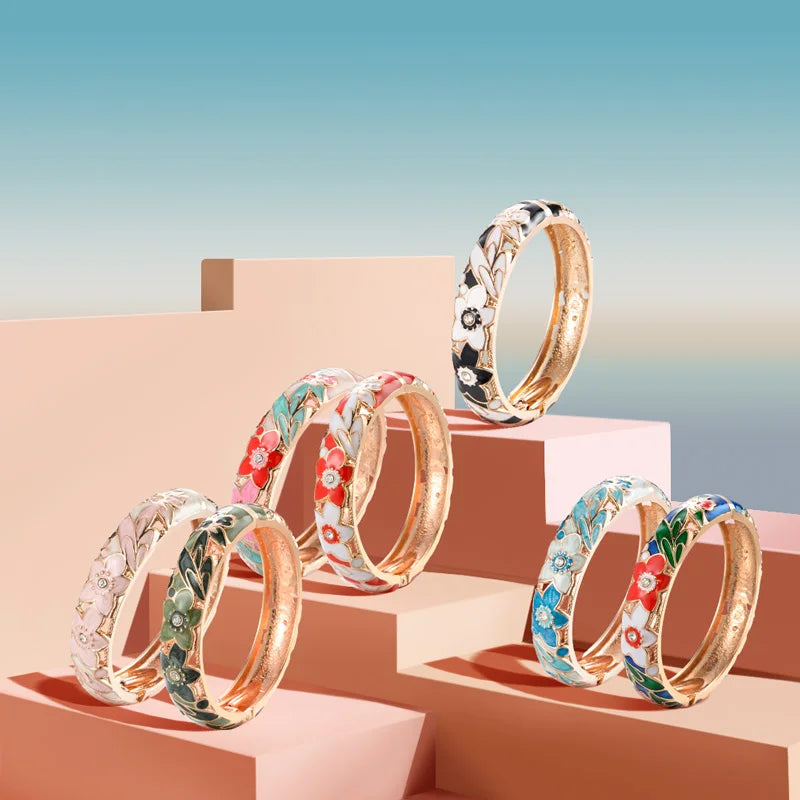 Daili 14mm Colorful Floral Charm Bracelet Women's Fashion Jewelry in Zinc Alloy Bangle and Bracelet Set