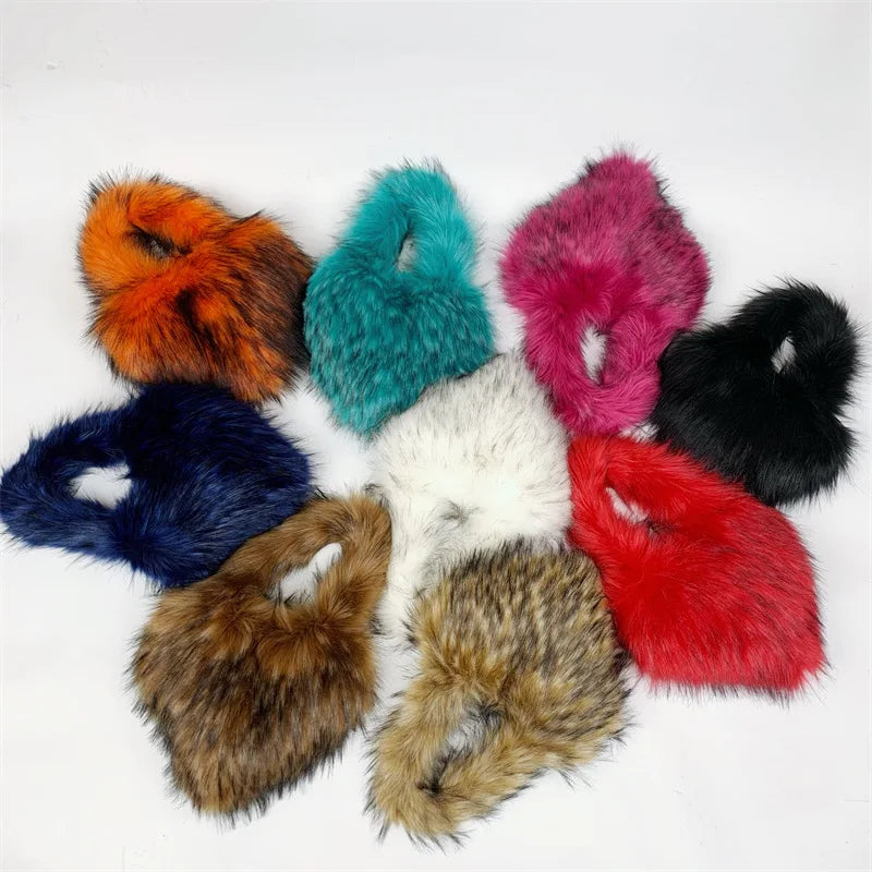 Cute Female Love Heart Shaped Faux Fur Small Handbags Plush Ladies Shoulder Bag Clutch Purse and Messenger Bag