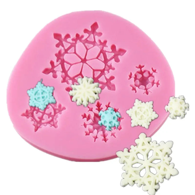 Hot Sale Baking Accessories Cake Decorating Supplies Snowflake Shape Christmas 100% Food Grade Eco-Friendly Disposable Silicone