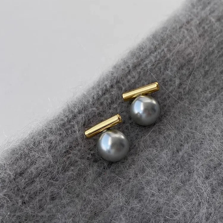 Trendy 925 Silver Needle Jewelry Minimalist Gold Plated Round Grey Pearl Stud Earrings for Women Daily Accessories