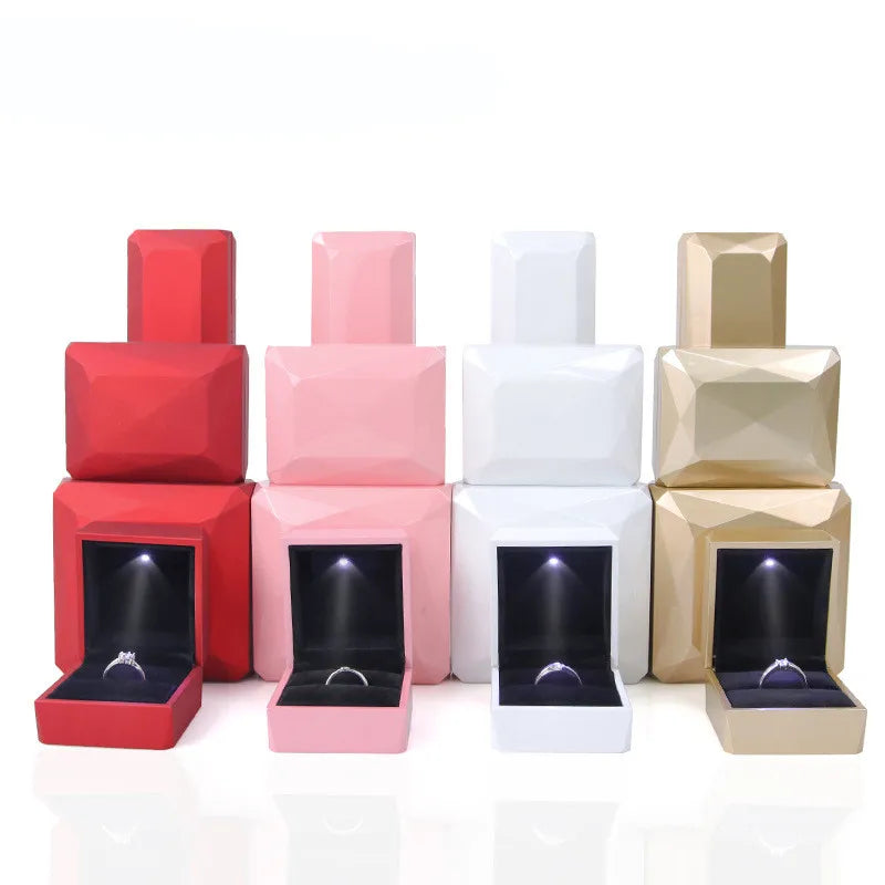Wholesale Luxury Packaging Wedding Jewelry Box Luxury Custom Jewelry Pendant Necklace Ring Led Lights Box Packaging