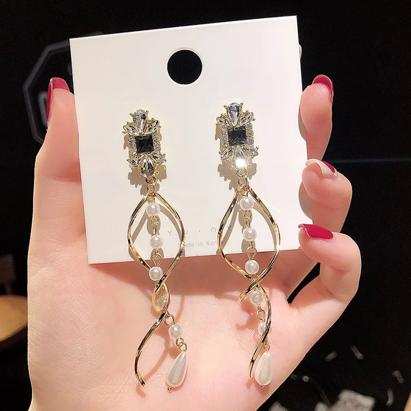 Hot Sale Bohemian Vintage Dangle Gold Tassel Star EarringsRetro Rhinestone Earrings for Women Girls Gift