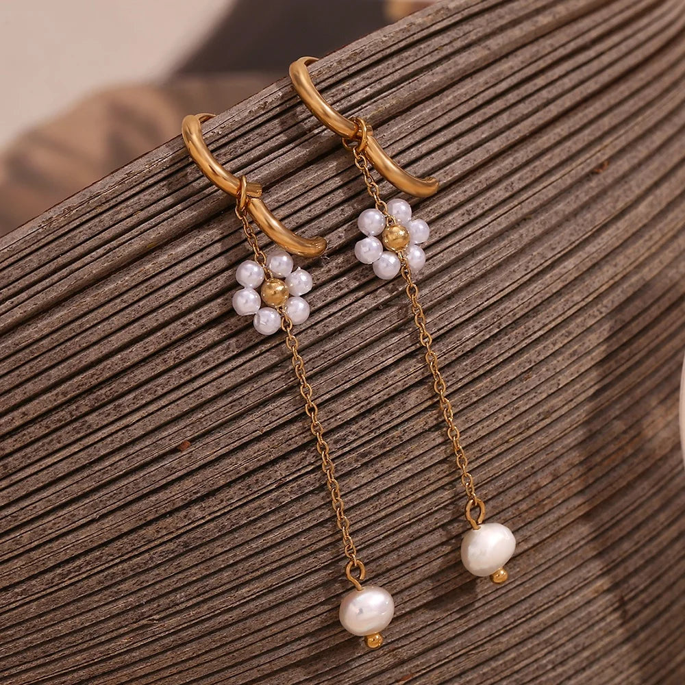 Dainty Spring 2024 Fashion Hand Made Fresh Water Pearl Flower Drop Earrings Gold Plated Stainless Steel Jewelry for Women