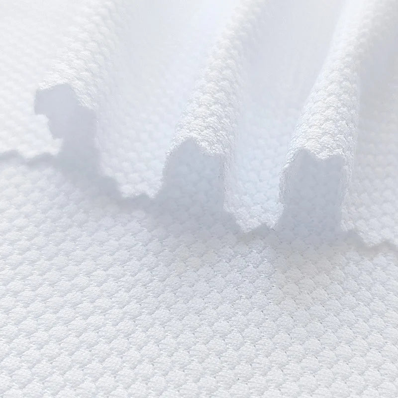 Quick-Dry 100% Polyester Scale Mesh Sports Fabric for T-Shirt Football
