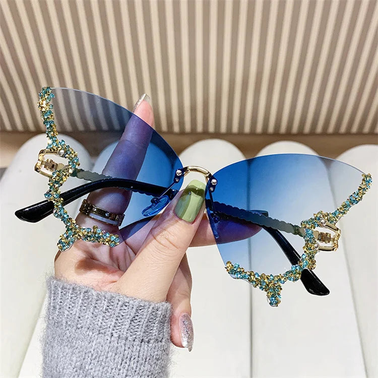 2023 Luxury Diamond Butterfly Custom Logo Sunglasses Vintage Rimless Oversized Rhinestone Bling Sun Glasses Ladies Y2K Eyewear