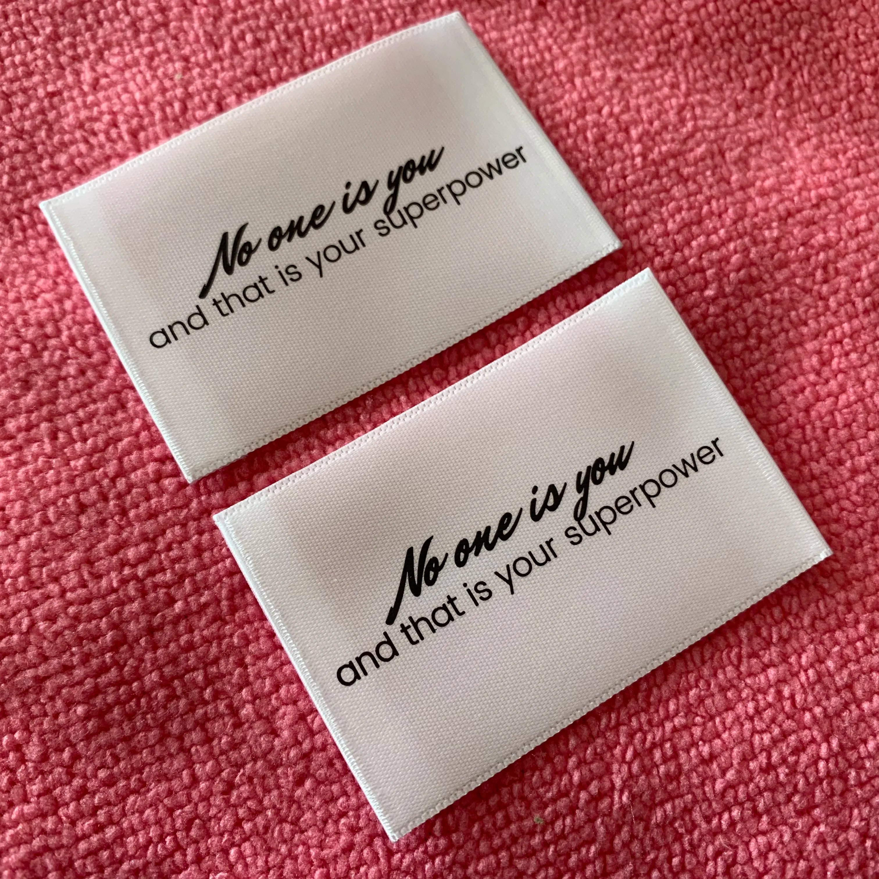 Eco-friendly Ink Shiny Surface Sewing on Silk Satin Neck Labellow Price Printing Clothing Label Collar Labels