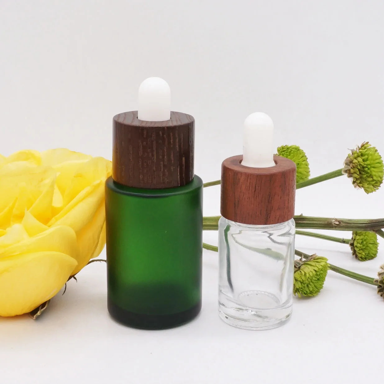 Flat Shoulder Green Serum Glass Bottle 30ml Dropper with Dark Wooden  Push Button Dropper