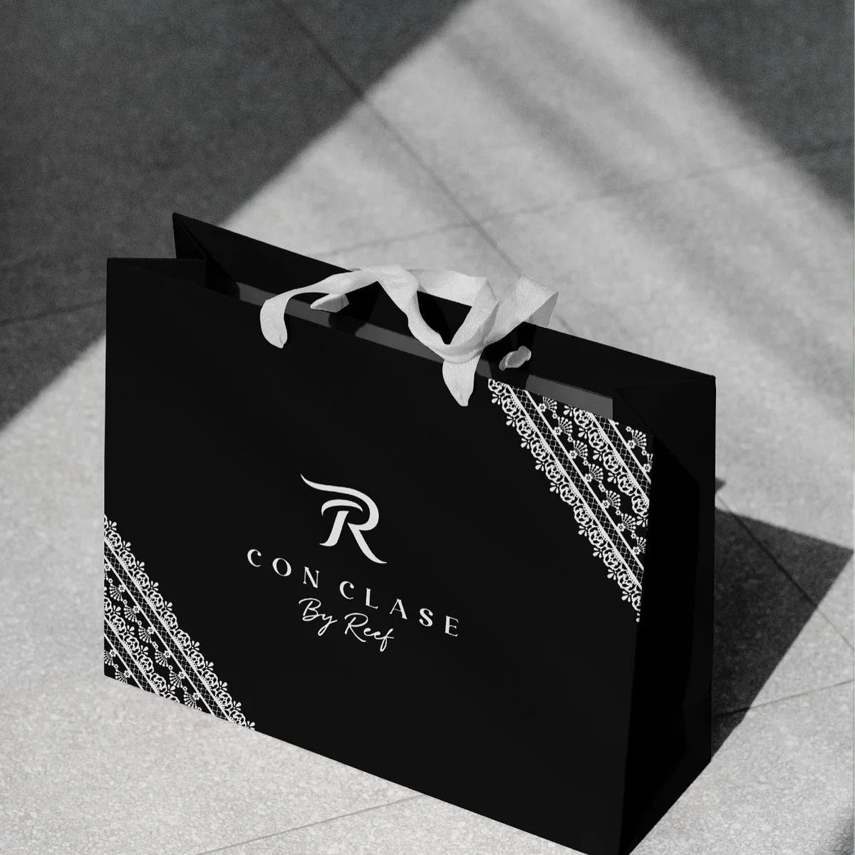 Luxury Handle Boutique Shopping Packaging Customized Printed Euro Tote Paper Bag Custom With Logo