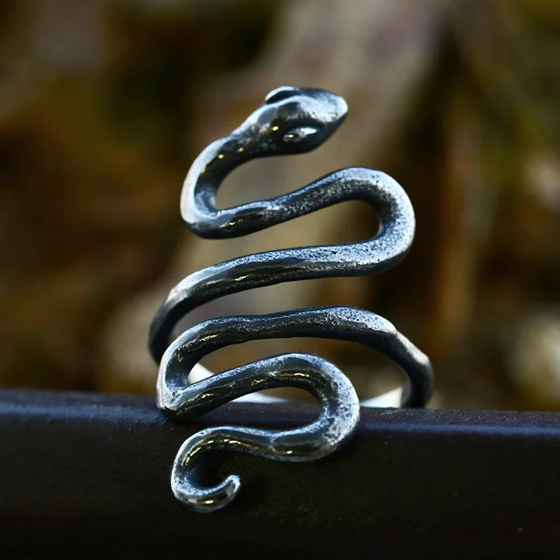 SS8-1245R 2023 New Arrival Punk Snake Ring for Men Women Animal Gothic Cool Ring Biker Jewelry Gift Party