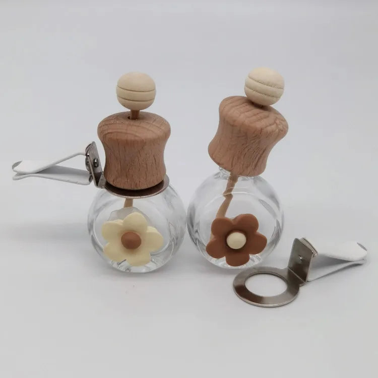 Round Square 6ml 8ml 10ml Empty Car Diffuser Perfume Bottle with Wood Cap Hanging Corded Rope for Car Air Freshener