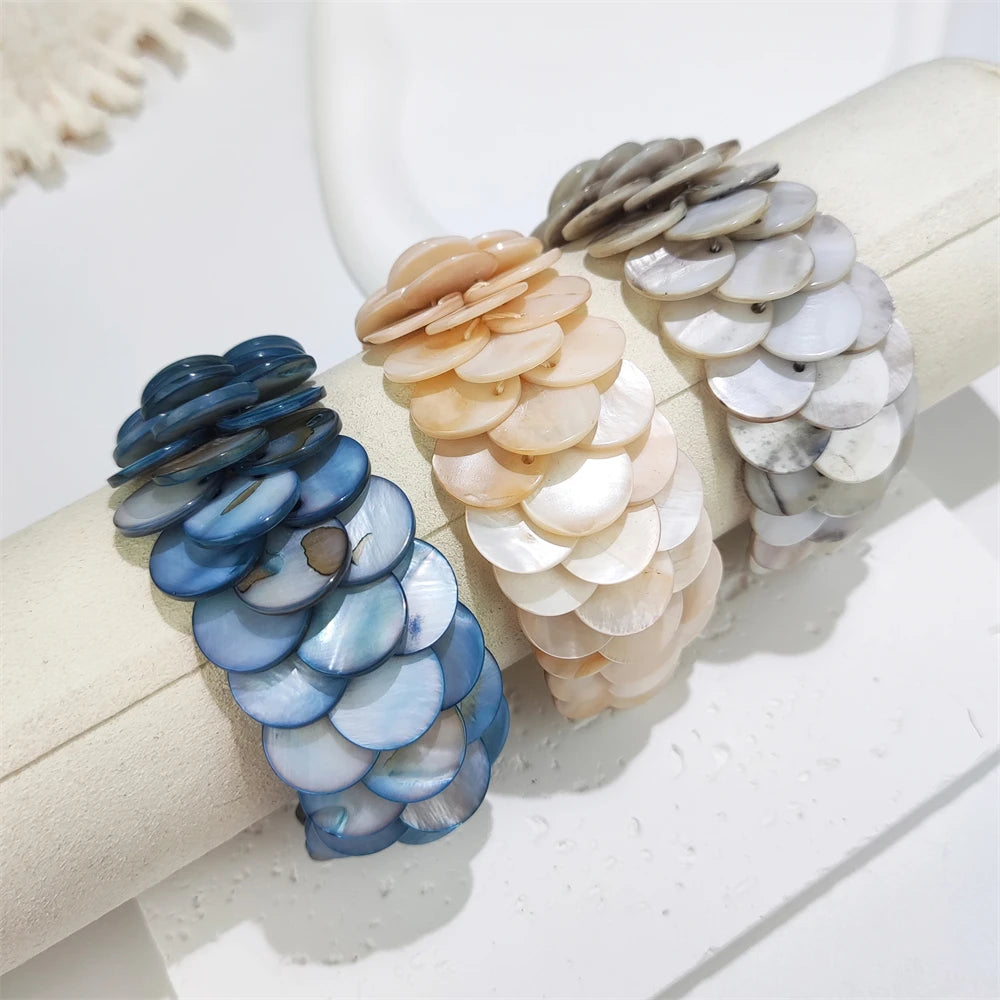 Popular Handmade Jewelry Natural Seashell Carved Fish Scale Shape Hand Braided Shell Beaded Bracelet Fashion Jewelry for Women