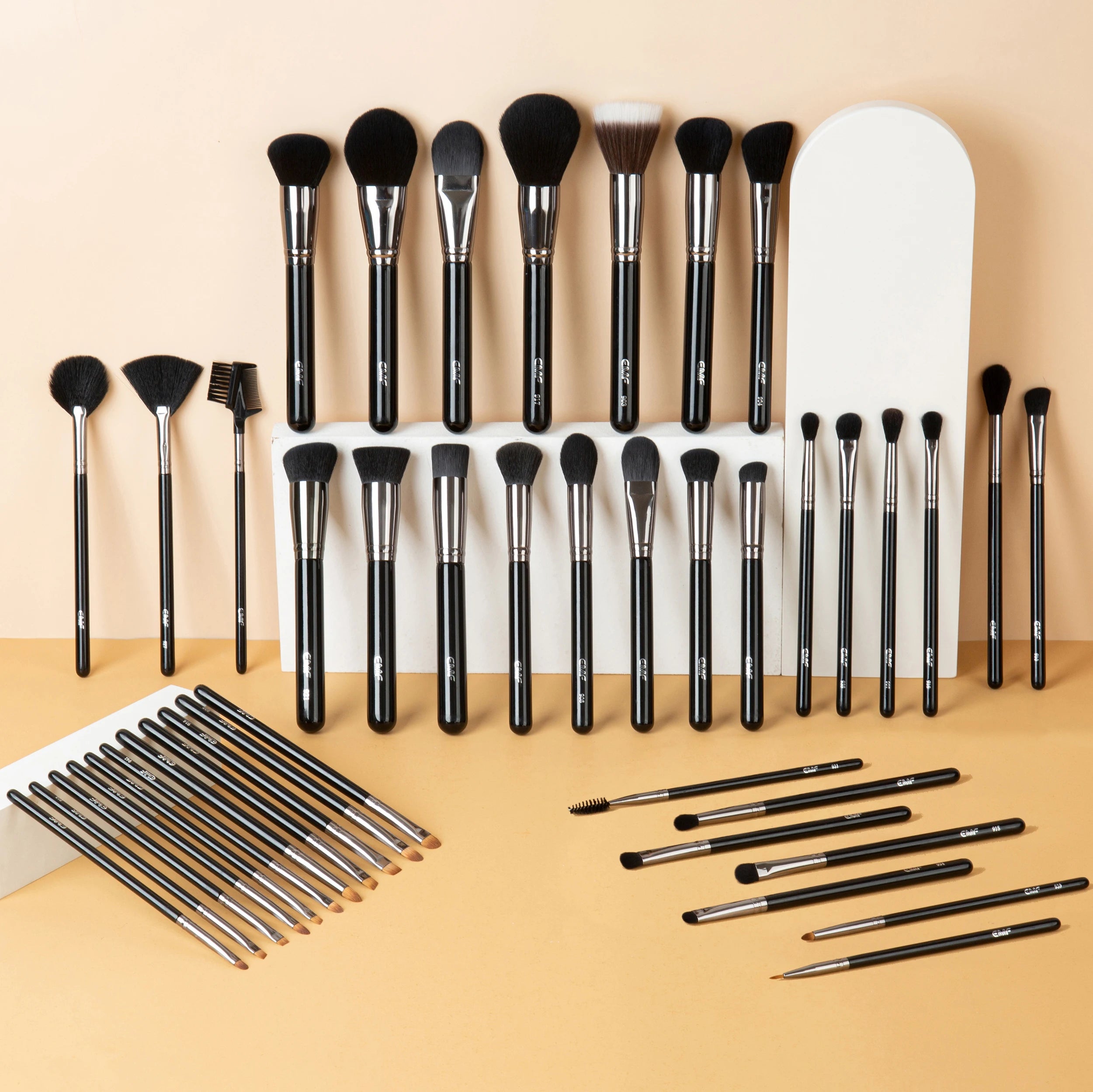 EMF Professional Makeup Brush Set 42pcs Vegan Eyeshadow Foundation Brushes Luxury Wood Handle for Contour Blush Concealer Makeup