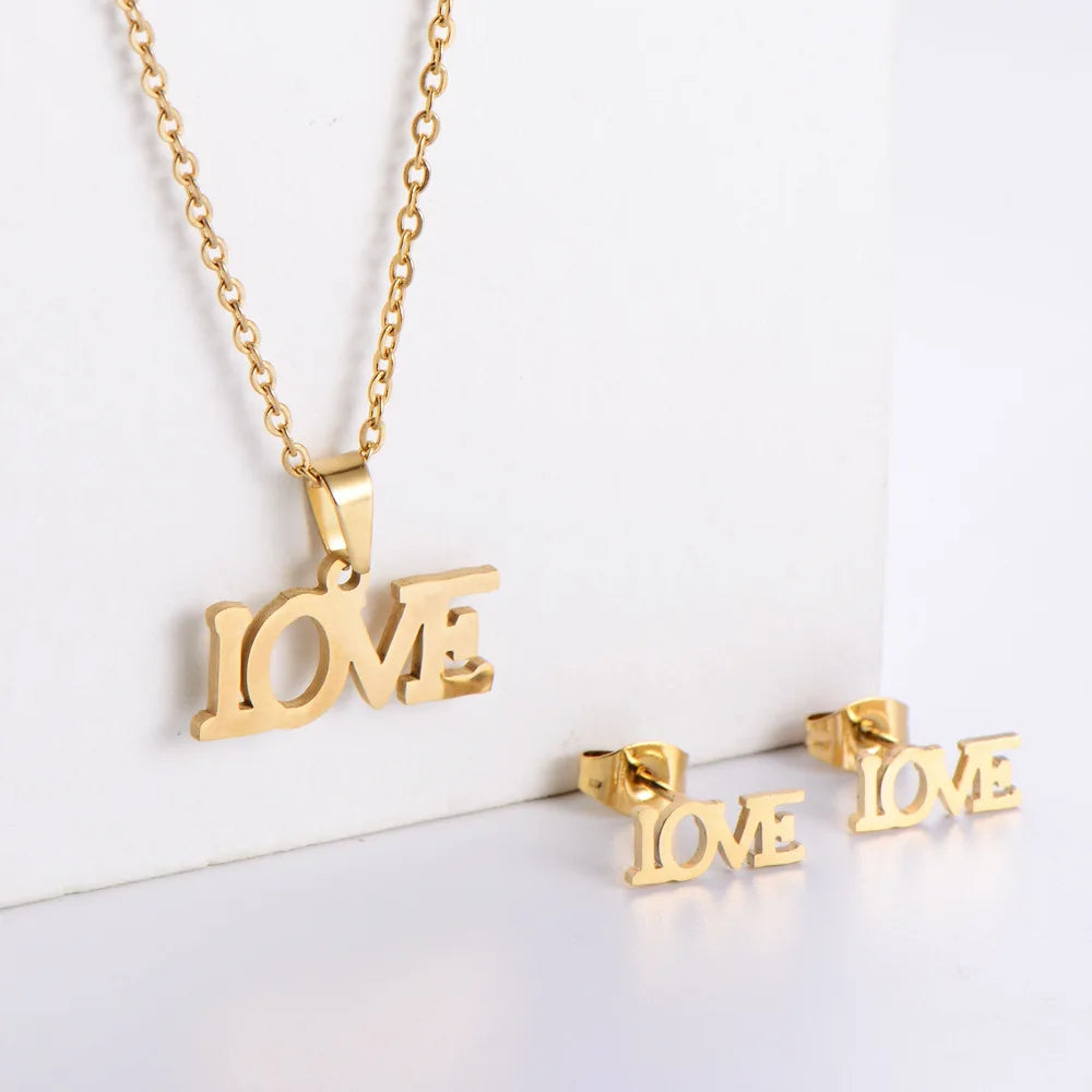 2022 Charm Stainless Steel English Alphabet Love Letter Engrave Tool Pendant for Wedding Party Engagement Anniversary Sets