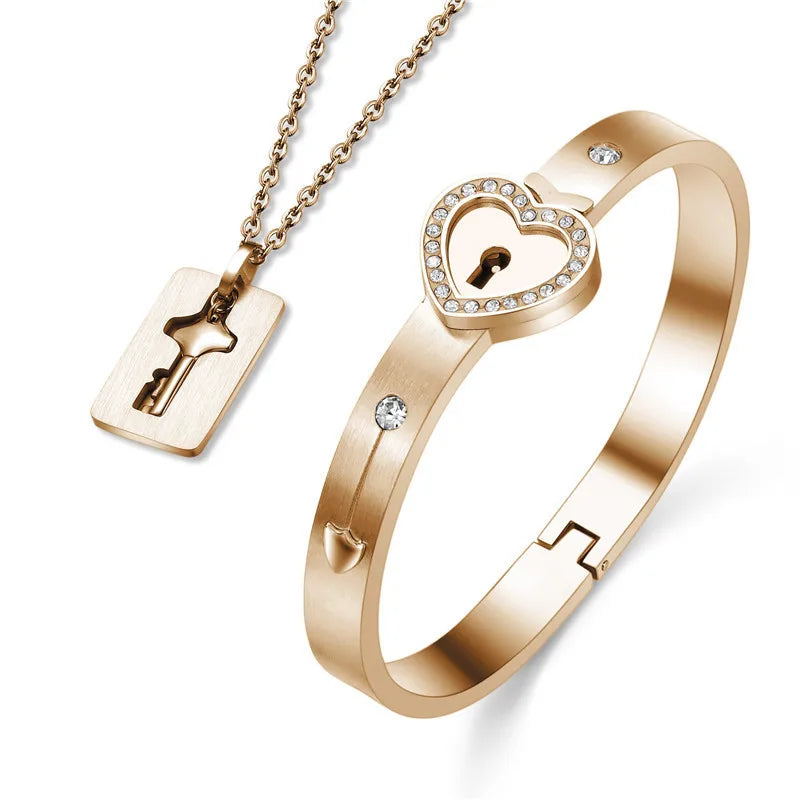 Factory Produce Customised Wholesale Fashion Fine Jewelry Stainless Steel From China love Locks Key Couple Jewelry Set