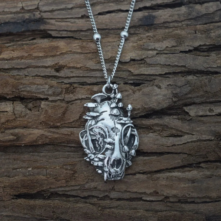Fashion Punk Style Classic Skull Mushroom Necklace Link Chain Zinc Alloy Antique Silver Plated for Men Women Wedding Party Gift