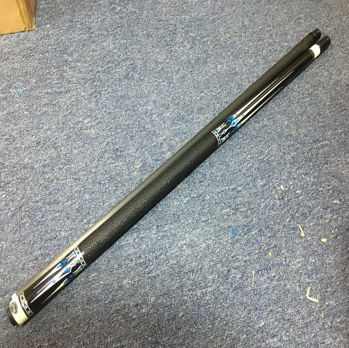 Wholesale Price YF Billiard Pool Cue Premium 1/2-PC Carbon Fiber Shaft Maple Wood Butt Pool Cue with Extension