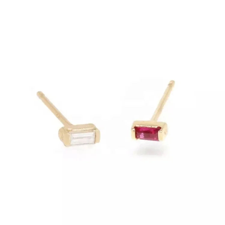 LOZRUNVE Custom Jewelry Supplier 925 Sterling Silver Elegant Baguette Solitaire Mini Stud Earring