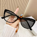 Unisex Retro Anti-blue Light Glass cat Eye Eyeglasses Tr90 Frame Fashion Trend Photochromic Glasses for Ladies