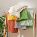 Super Soft Home Decor Cozy Custom Printed Logo Solid Color Acrylic Knitted Blankets Throws With Tassel