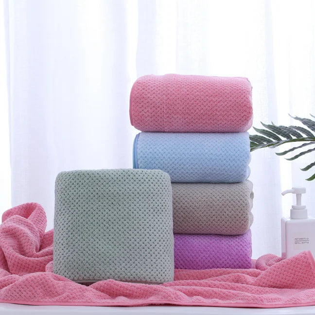 Pineapple Graffib Towel Bath Towel Set High-Density Thick Coral Velvet Mother Towel Two-Piece Set