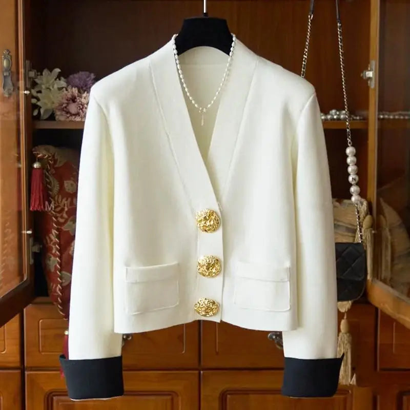 Boutique Wholesale 2026 Autumn Temperament Black and White Contrasting V-neck Knitted Cardigan Women's Coats