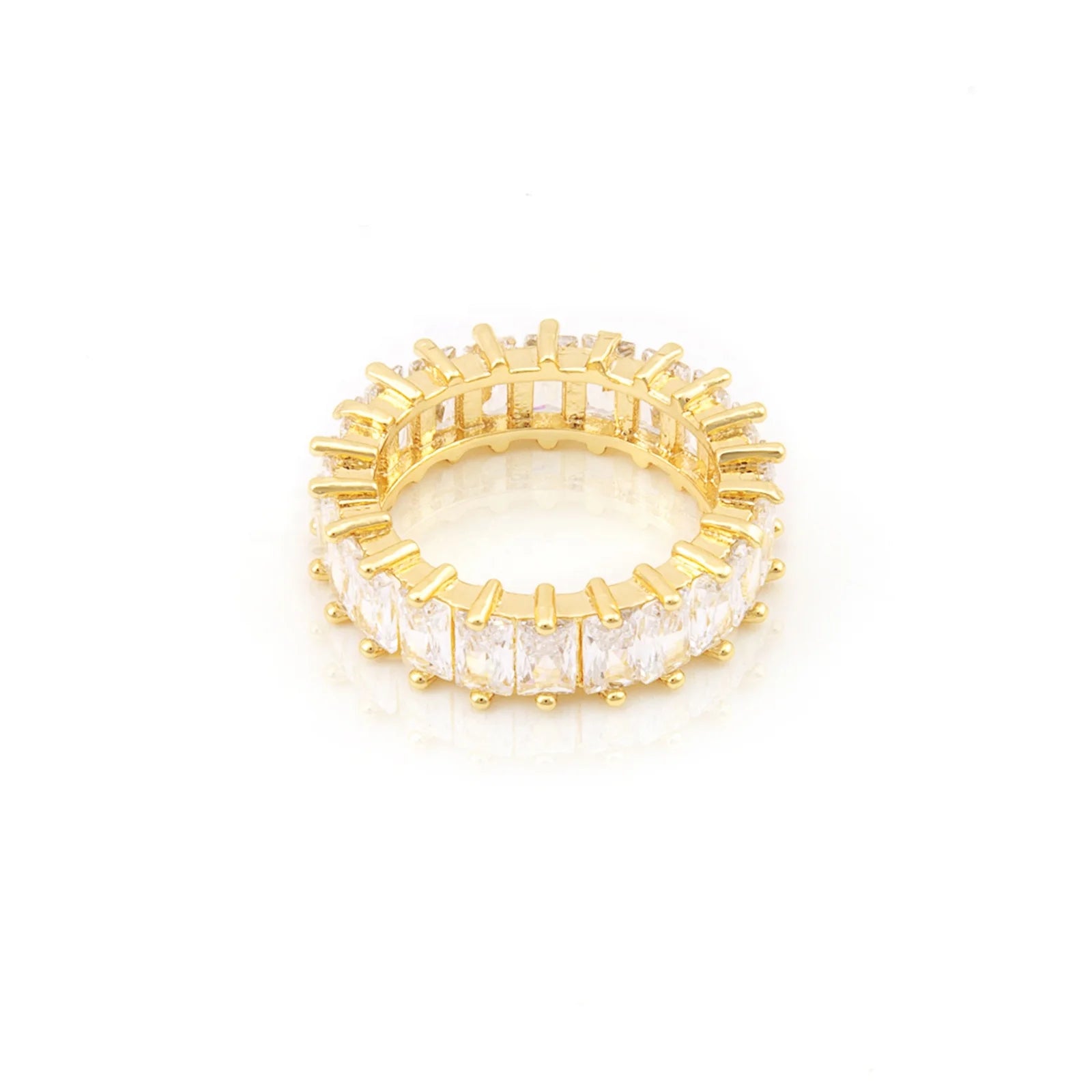 Hot Sale Luxury Fashion  Circle Design Copper Round  Zircon Simple Initial Ring