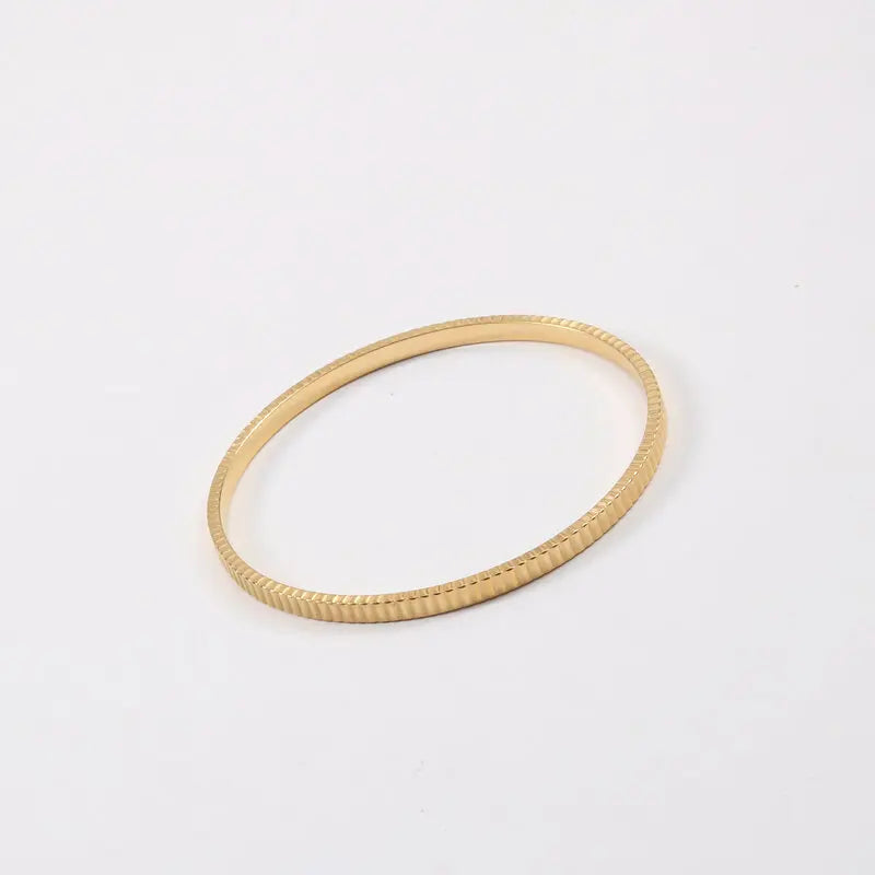 Fenny 18K PVD Gold Plated Wholesale Waterproof&Non Tarnish Dainty Narrow Gear Shaped Bangle Stainless Steel Bracelet for Women