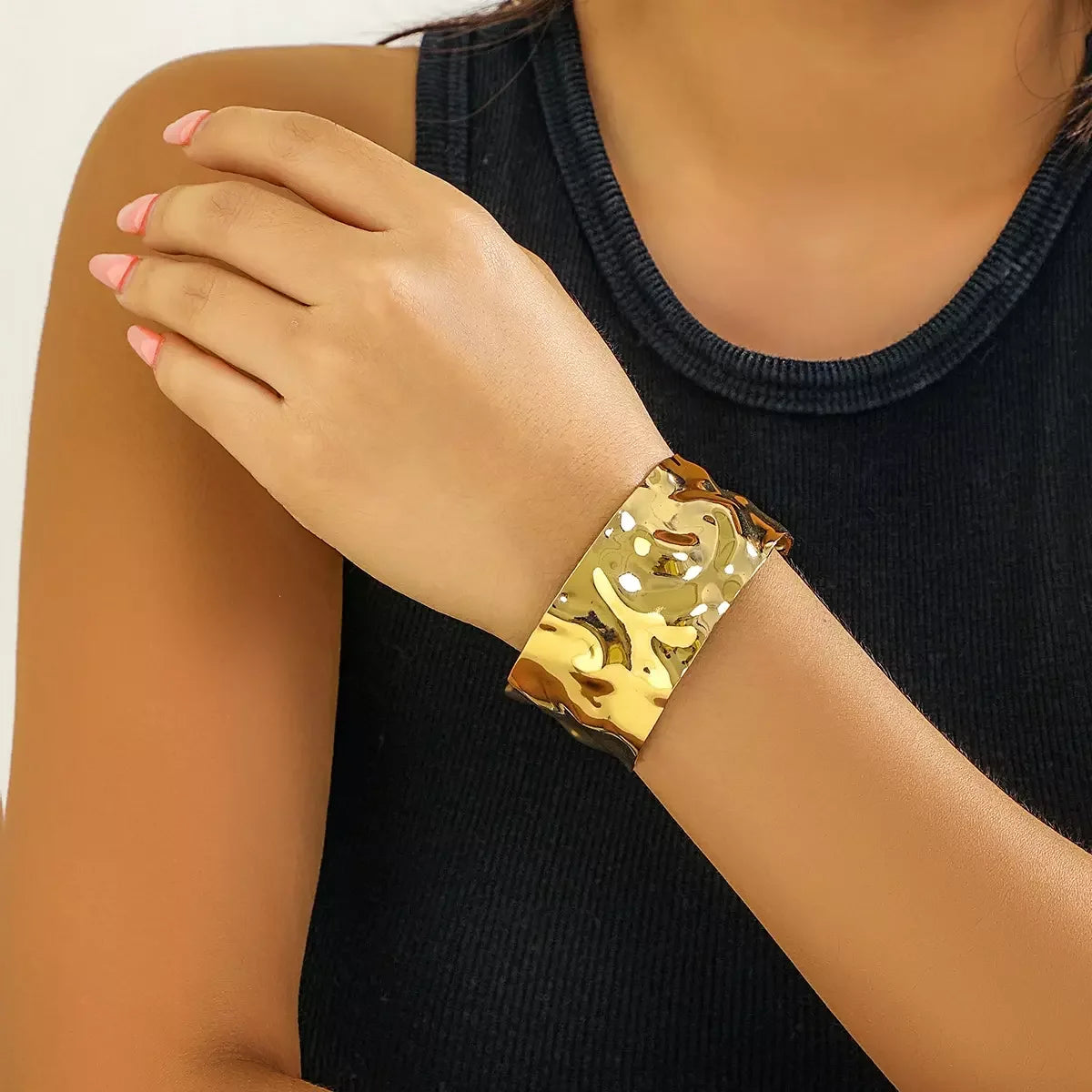 SHIXIN Punk Heavy Metal Big Chunky Wide Cuff Open Arm Bangles Women Ethnic Adjustable Wrist Hand Bracelet Grunge Jewelry Punk