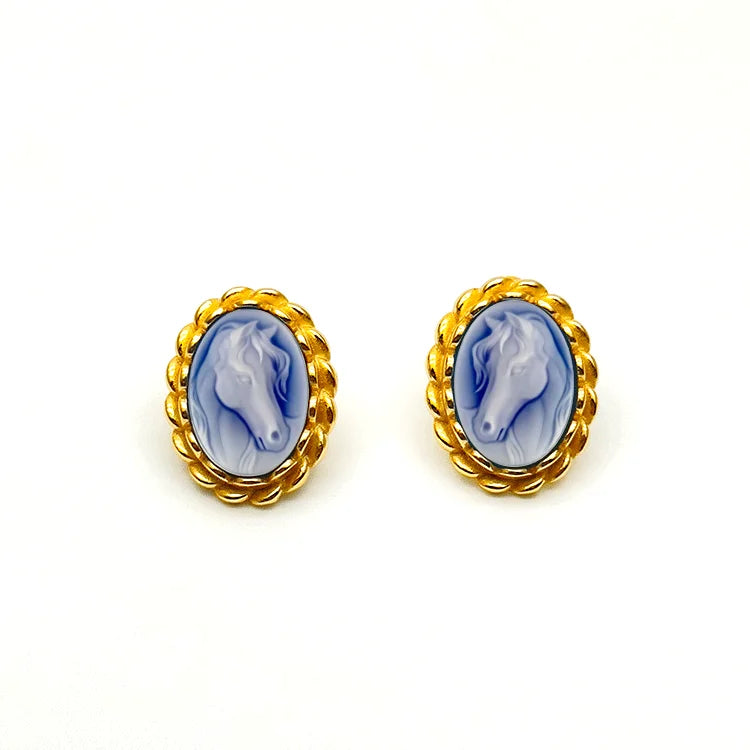 Heizun Retro 18k Gold Plated Bezel Setting Oval Shape Blue Stone Agate Cameo 925 Sterling Silver Stud Earrings for Female