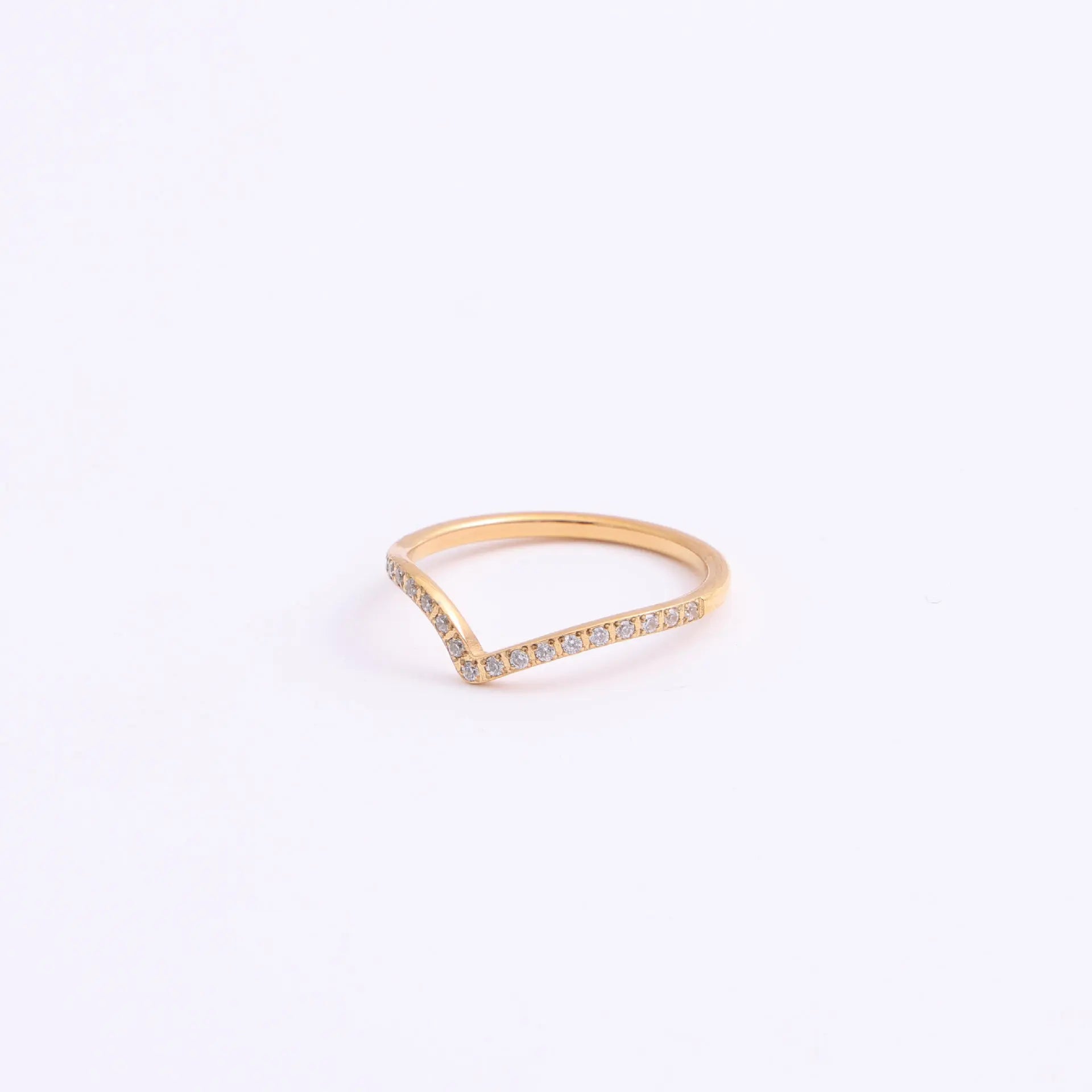 Fenny 18K Gold Plated Wholesale Personality Delicate Zirconia Half Pave Arrow Stainless Steel Finger Ring for Women
